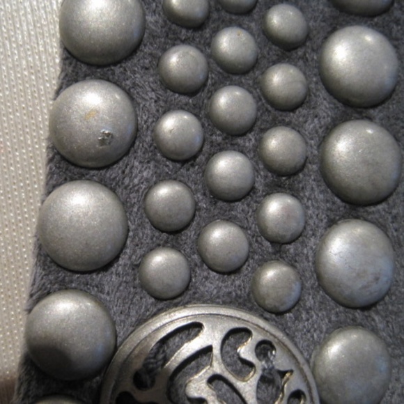 ESPERANCE Paris Faux Suede Studded Cropped Jacket - Picture 6 of 6